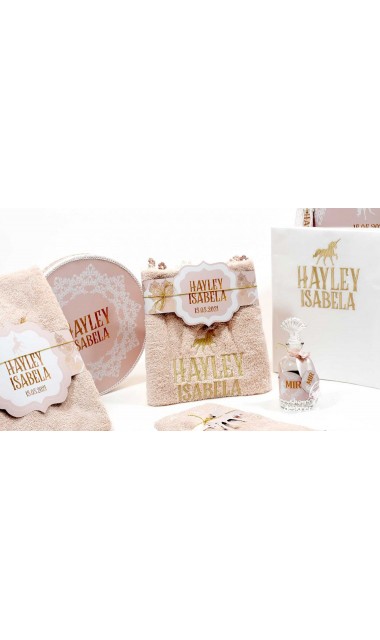 Trusou de botez roz pudra cu broderie personalizata gold si unicorni Unicorn Valley 10